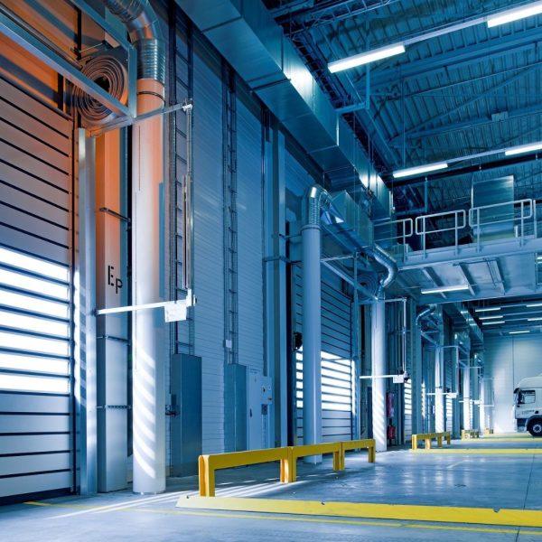 Curatenie industriala hala depozit - servicii profesionale